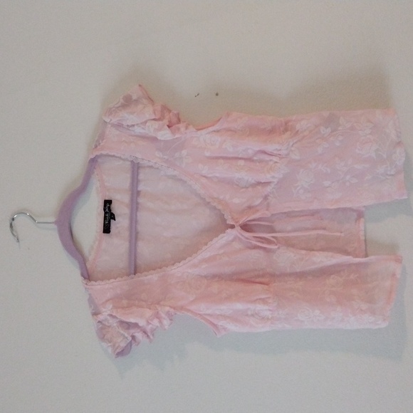🌹🩷🦋 Pink Rose Layering Tie Front Top With Butterfly Sleeves - Picture 1 of 4